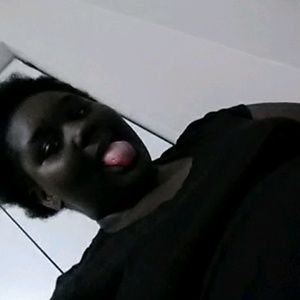 Meet your Posher, Samya